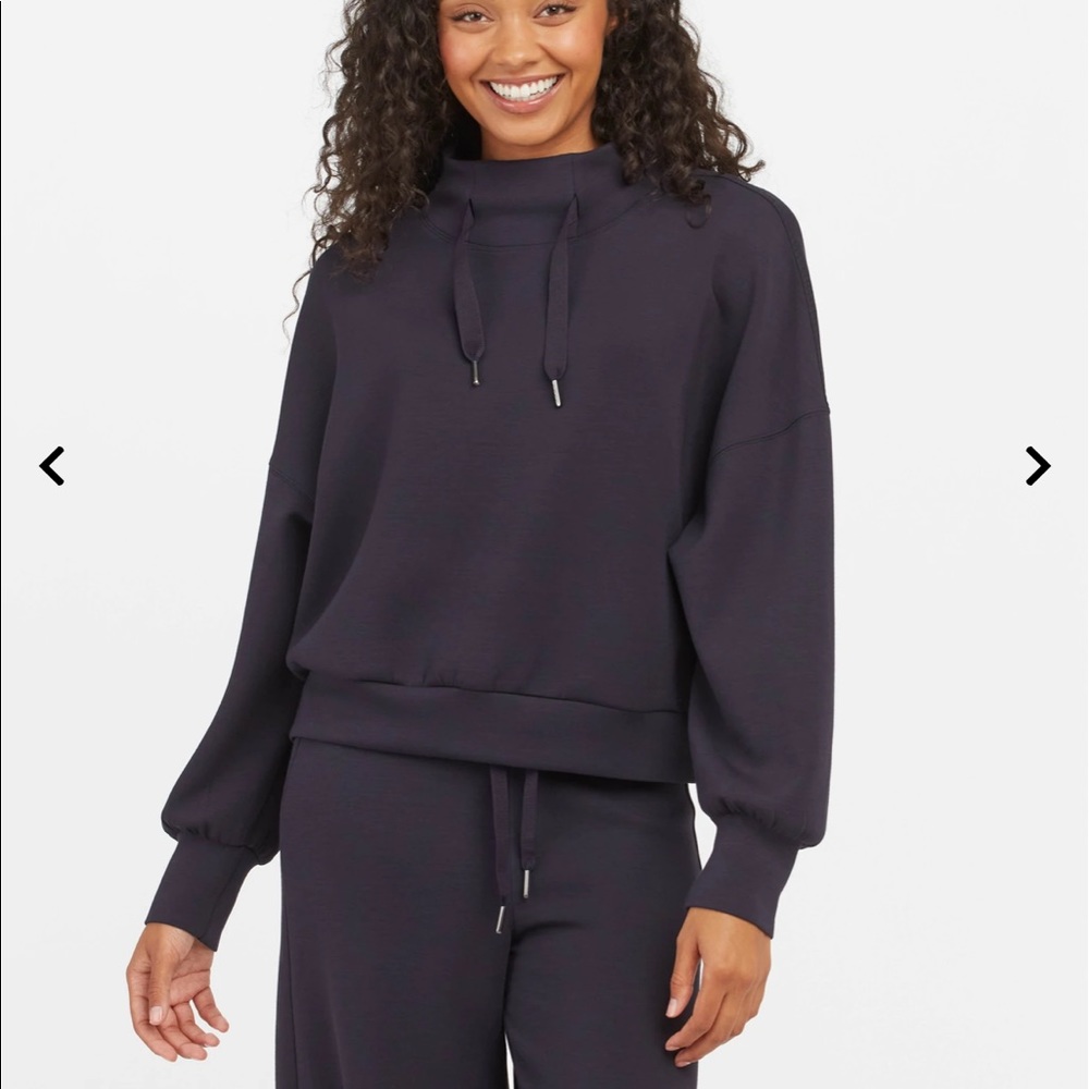 NWT Spanx AirEssentials ‘At-the-Hip’ Pullover Medium